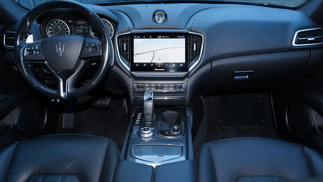 Maserati Ghibli - Thumbnail 4