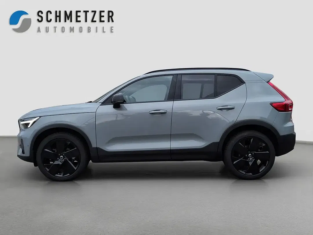 Volvo XC40 - Thumbnail 2