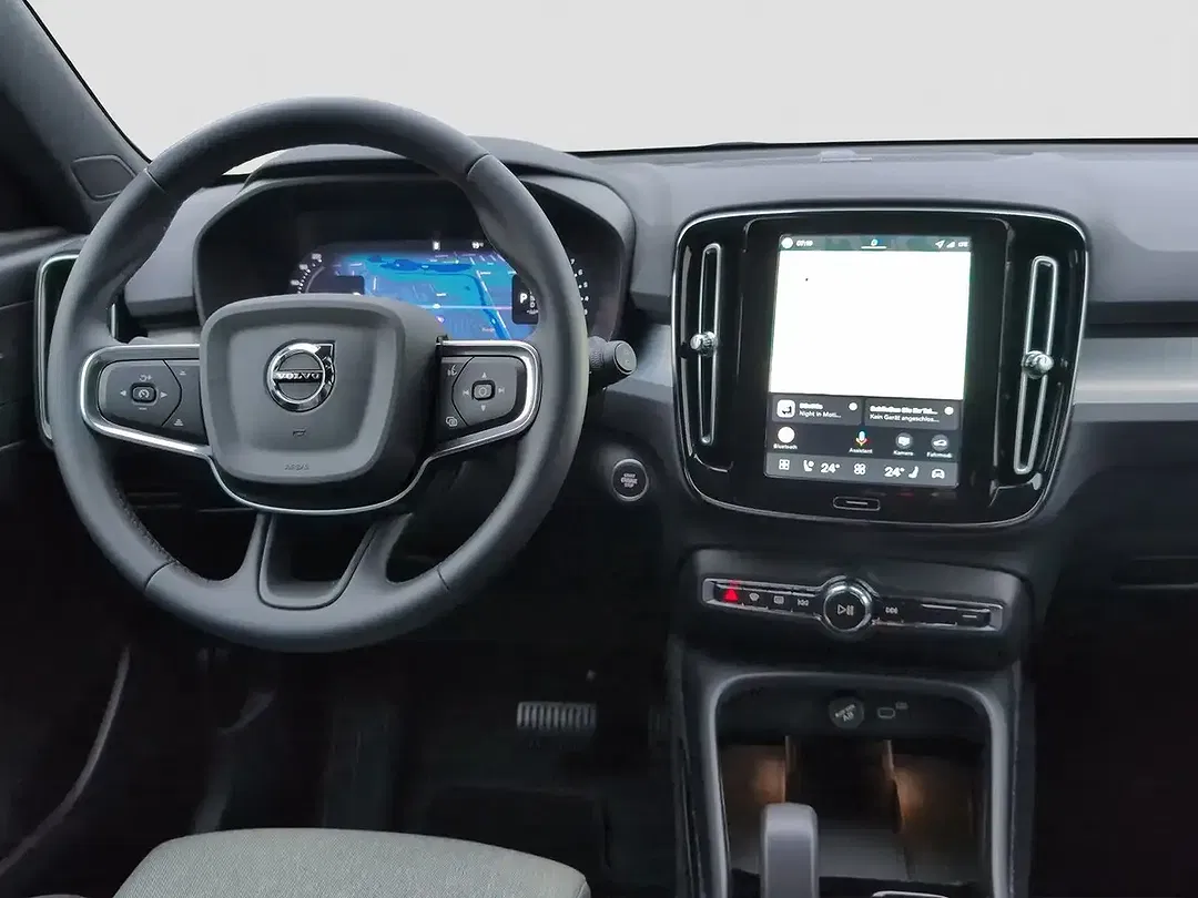 Volvo XC40 - Thumbnail 6