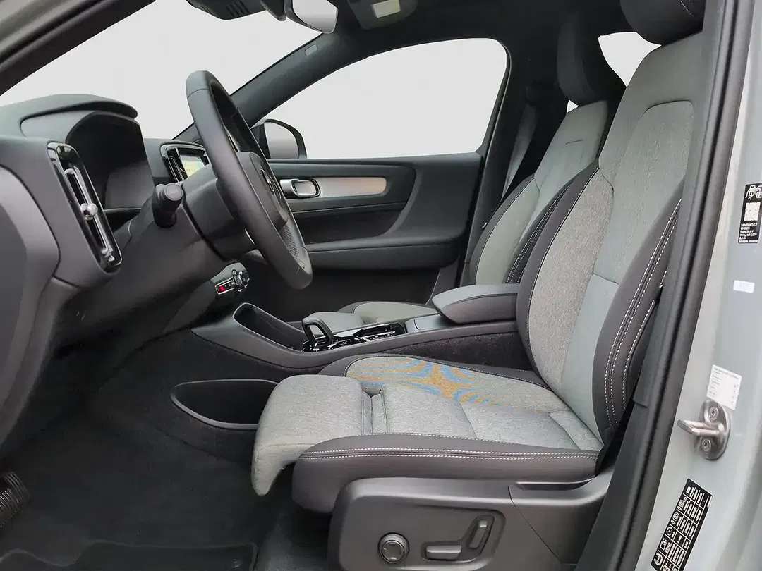 Volvo XC40 - Thumbnail 9