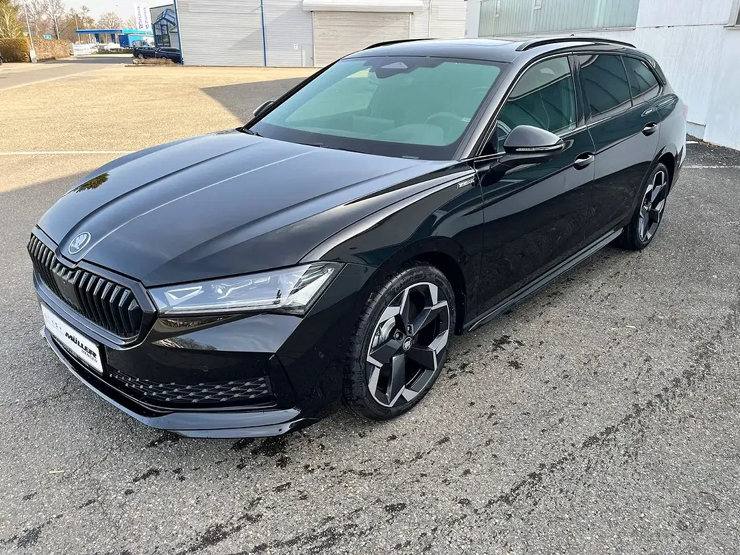 Skoda Superb - Thumbnail 2