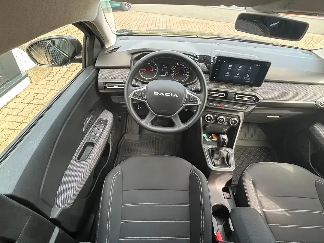 Dacia Logan - Thumbnail 11