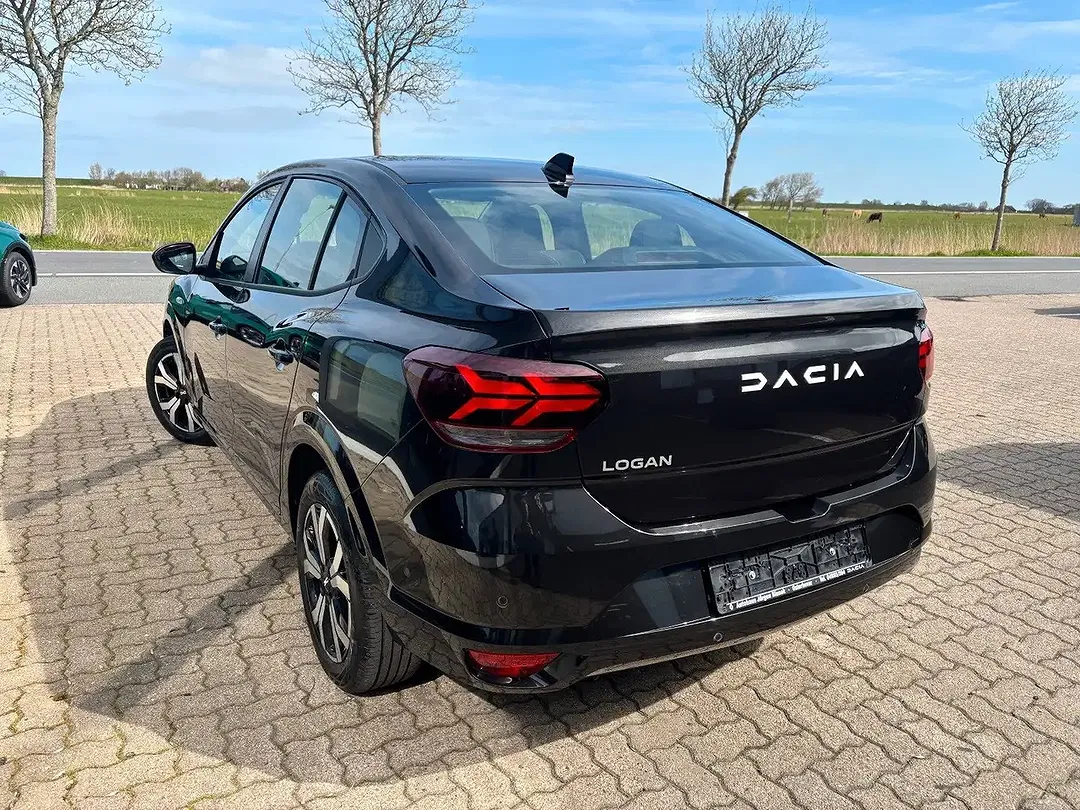 Dacia Logan - Thumbnail 3