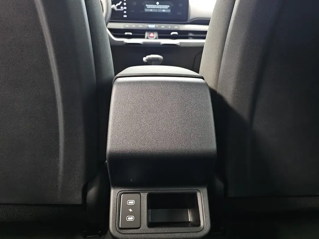 Kia K4 - Thumbnail 6