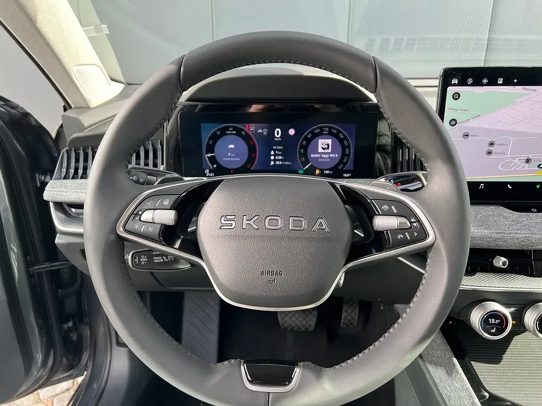 Skoda Superb - Thumbnail 10