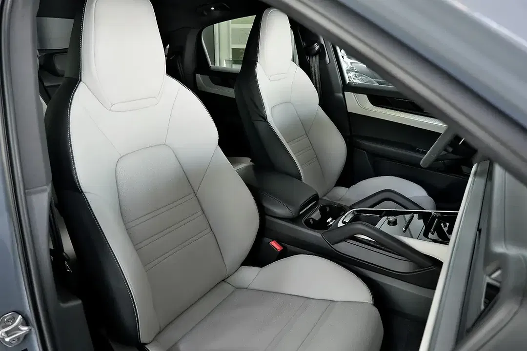 Porsche Cayenne - Thumbnail 14