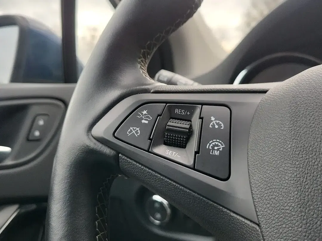 Opel Astra - Thumbnail 12