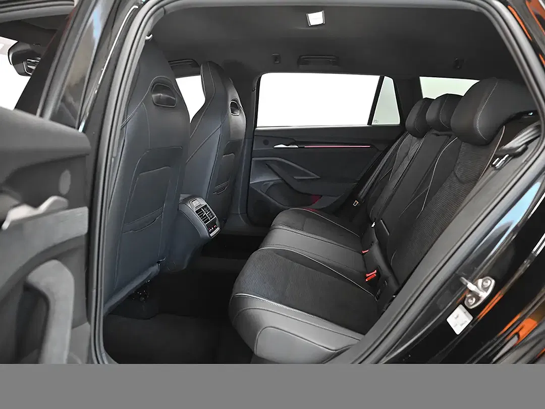Skoda Superb - Thumbnail 13