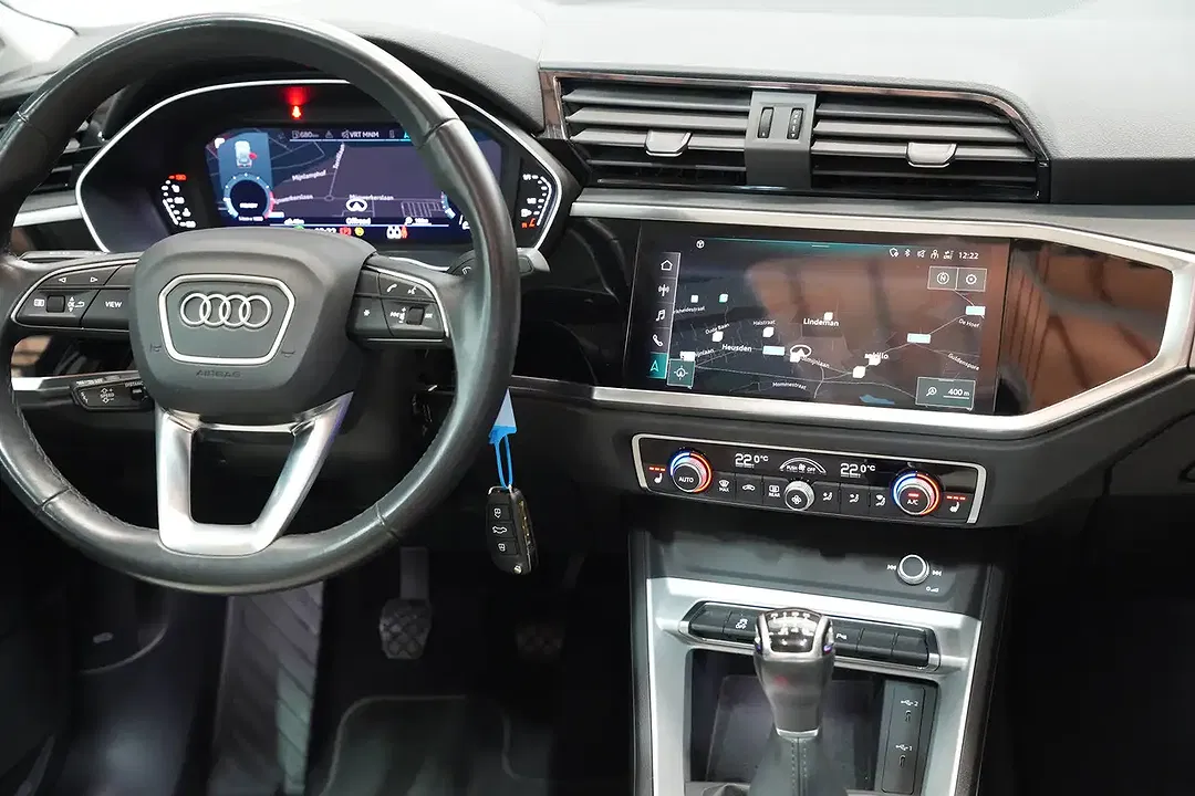 Audi Q3 - Thumbnail 9