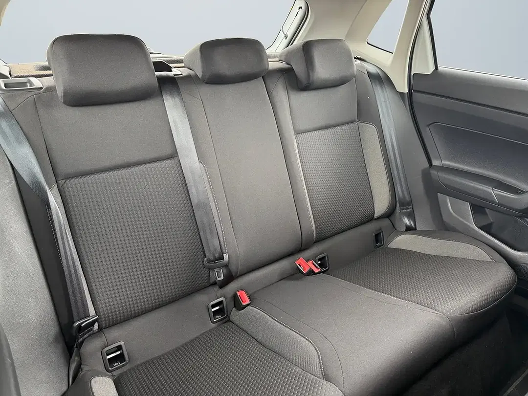 Volkswagen Polo - Thumbnail 10