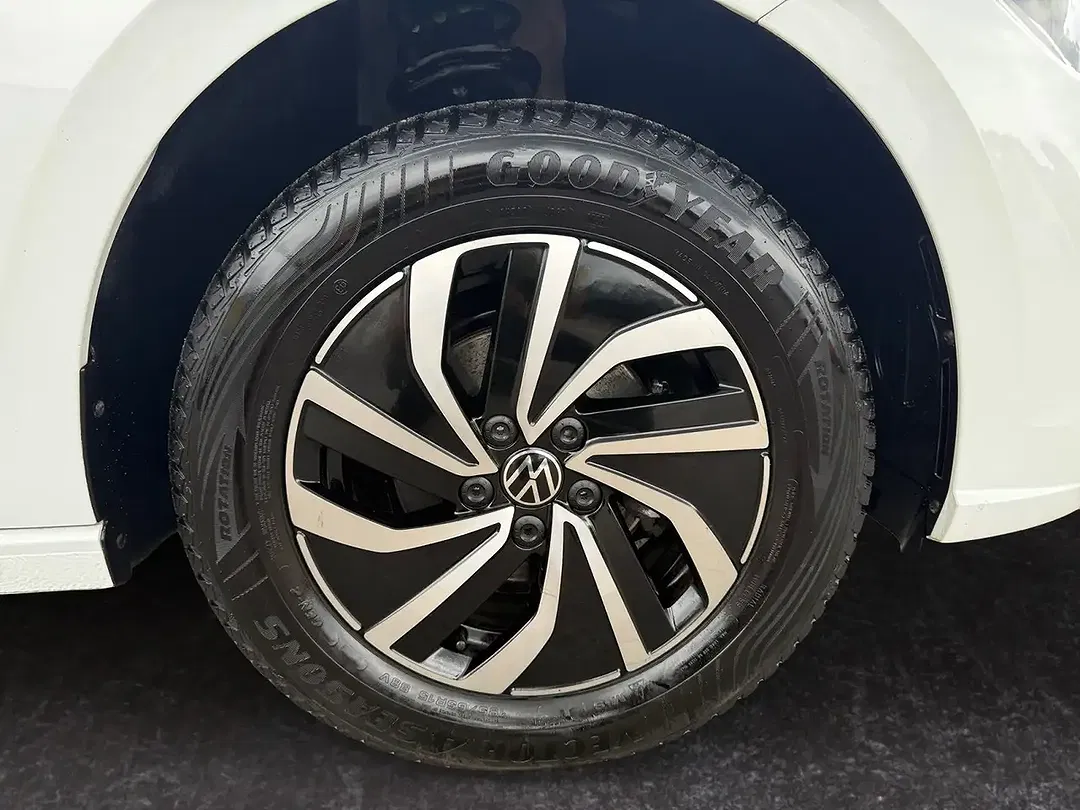Volkswagen Polo - Thumbnail 14