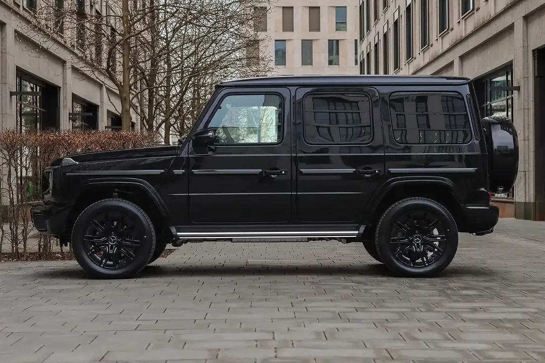 Mercedes-Benz G 500 - Thumbnail 2