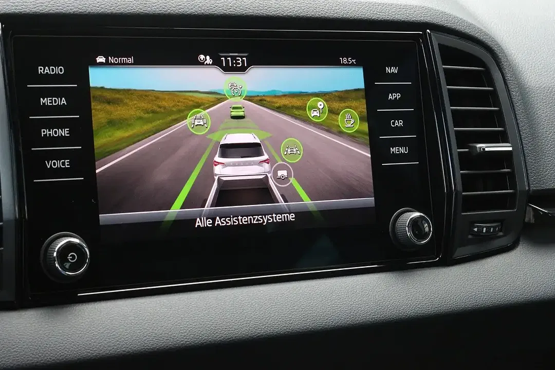 Skoda Karoq - Thumbnail 14