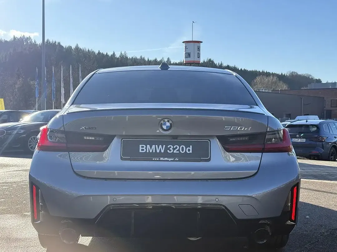 BMW 320 - Thumbnail 6