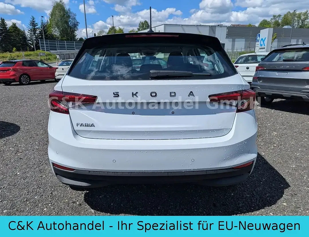 Skoda Fabia - Thumbnail 12
