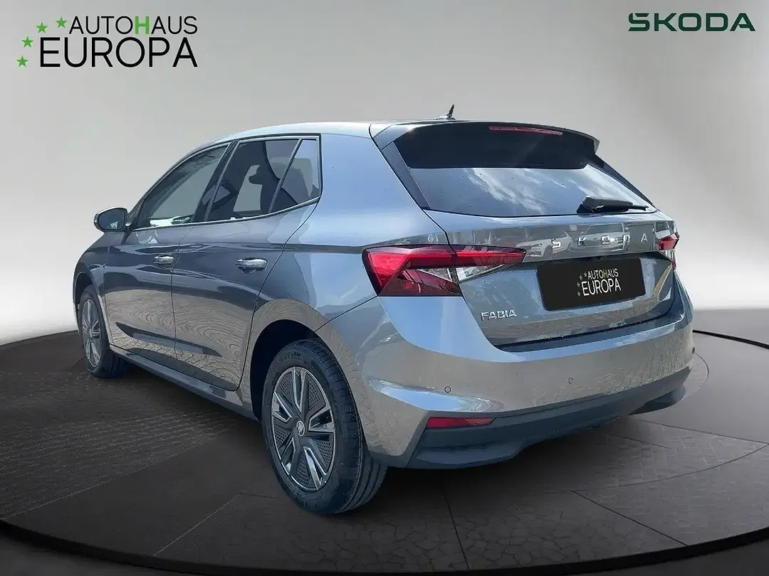 Skoda Fabia - Thumbnail 2