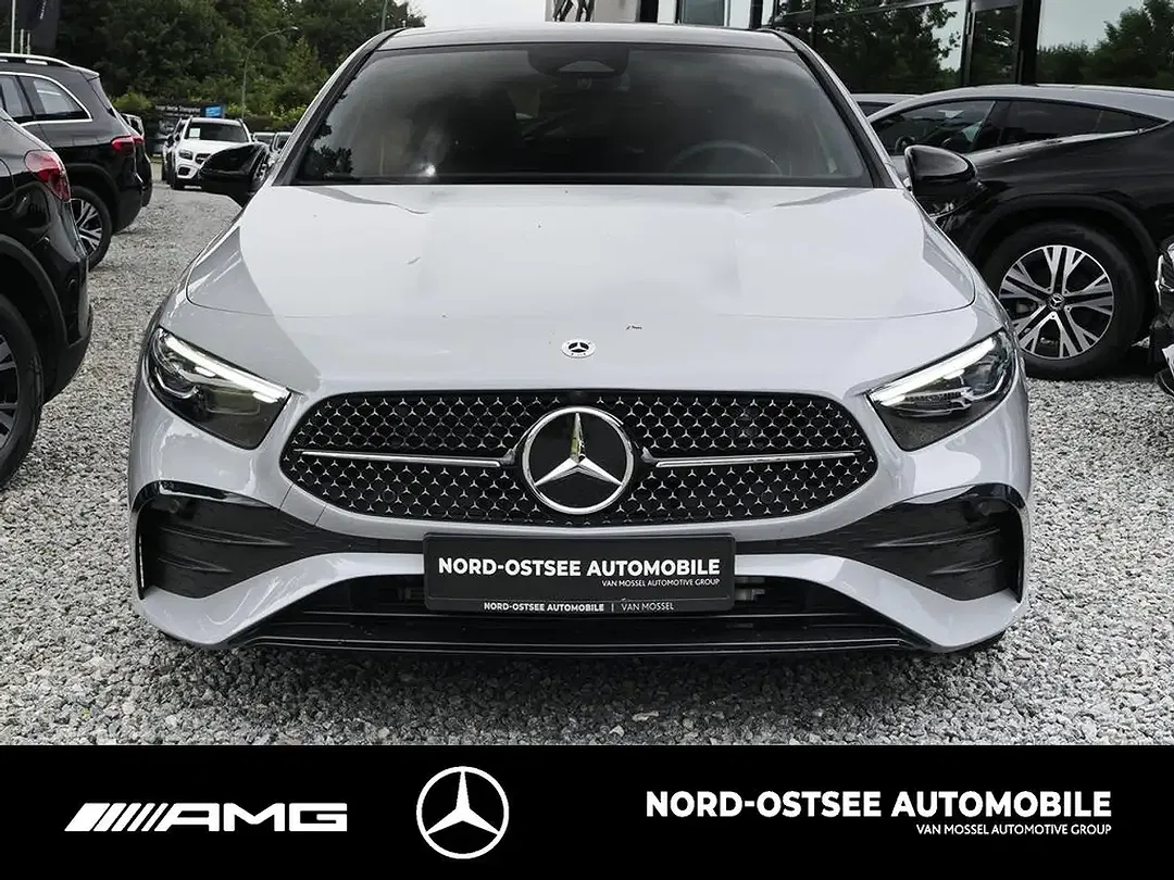 Mercedes-Benz A 200 - Thumbnail 2