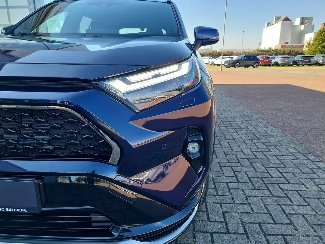 Toyota RAV 4 - Thumbnail 7