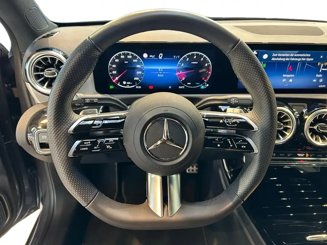 Mercedes-Benz A 200 - Thumbnail 10