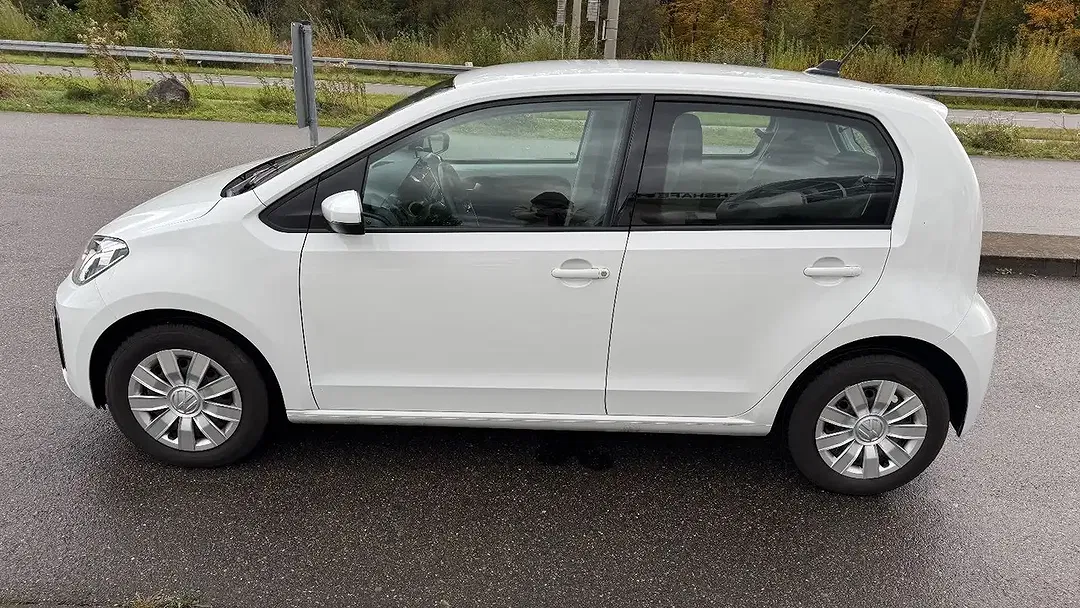 Volkswagen e-up! - Thumbnail 5