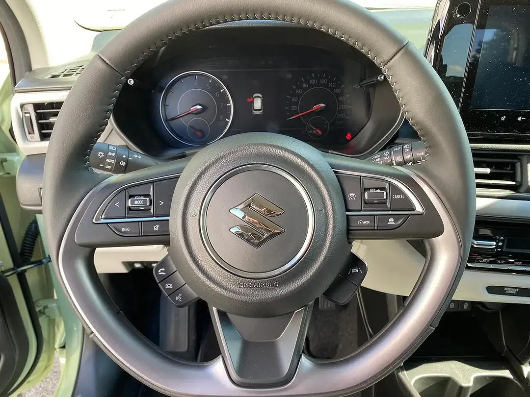 Suzuki Swift - Thumbnail 12