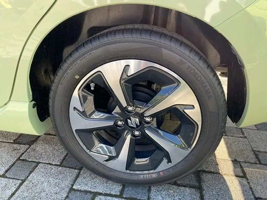 Suzuki Swift - Thumbnail 14
