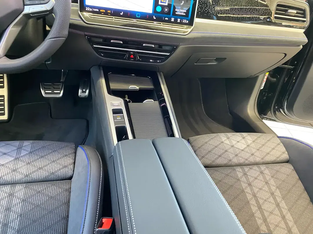 Volkswagen Passat Variant - Thumbnail 8