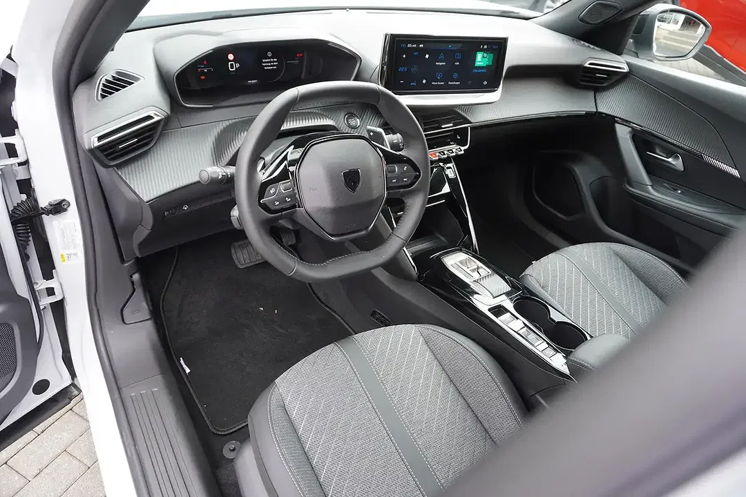 Peugeot 2008 - Thumbnail 10