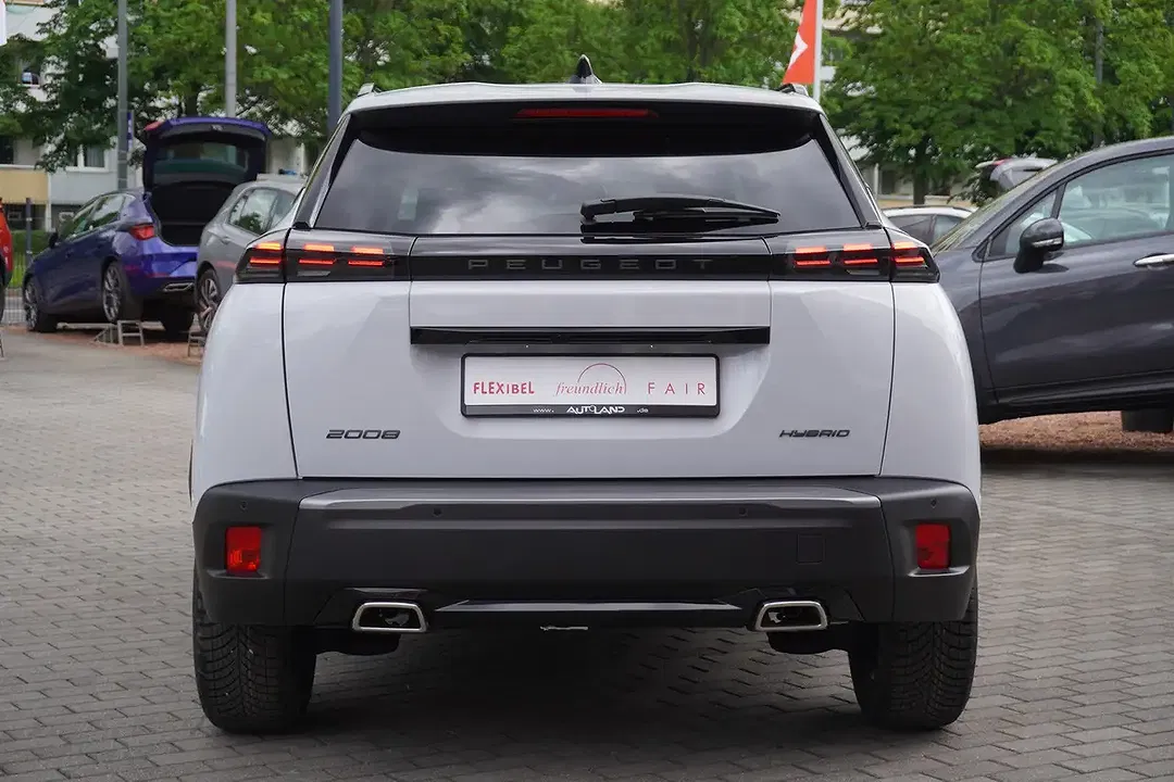 Peugeot 2008 - Thumbnail 4