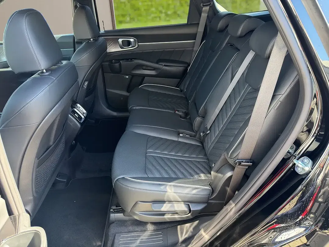 Kia Sorento - Thumbnail 14