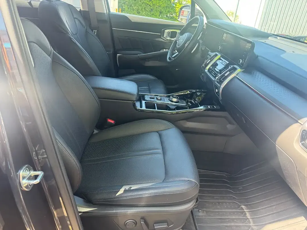 Kia Sorento - Thumbnail 7