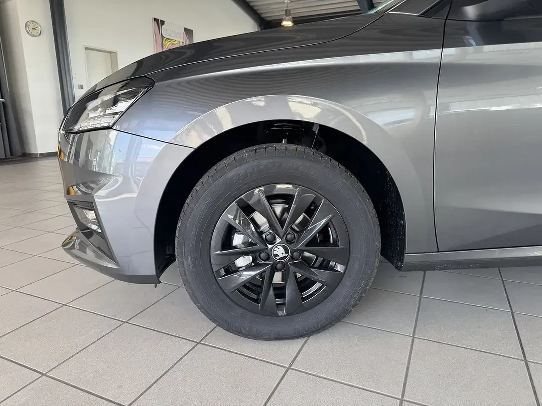 Skoda Fabia - Thumbnail 10