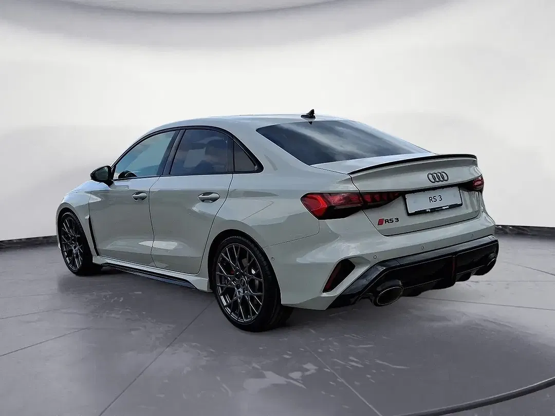 Audi RS3 - Thumbnail 4