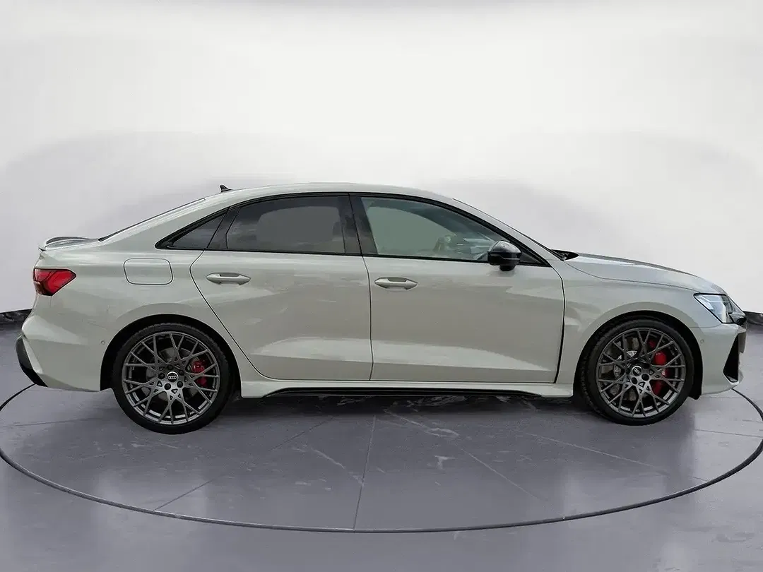 Audi RS3 - Thumbnail 6
