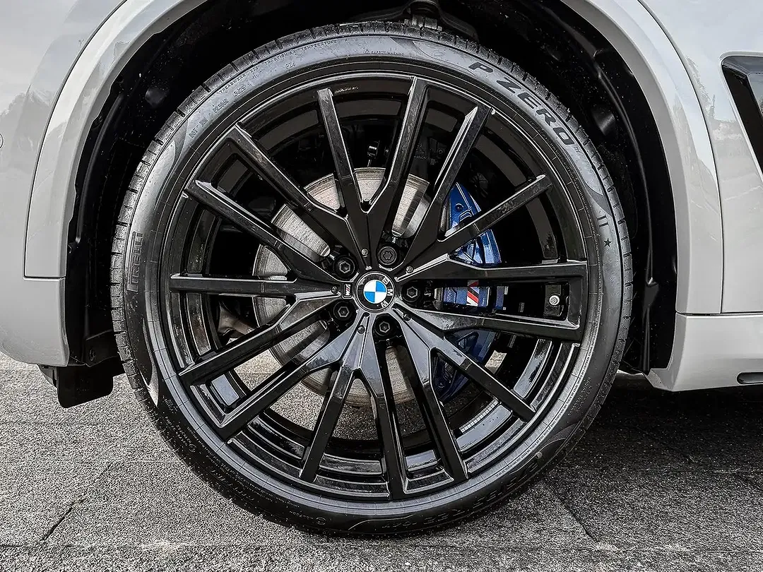 BMW X5 - Thumbnail 4