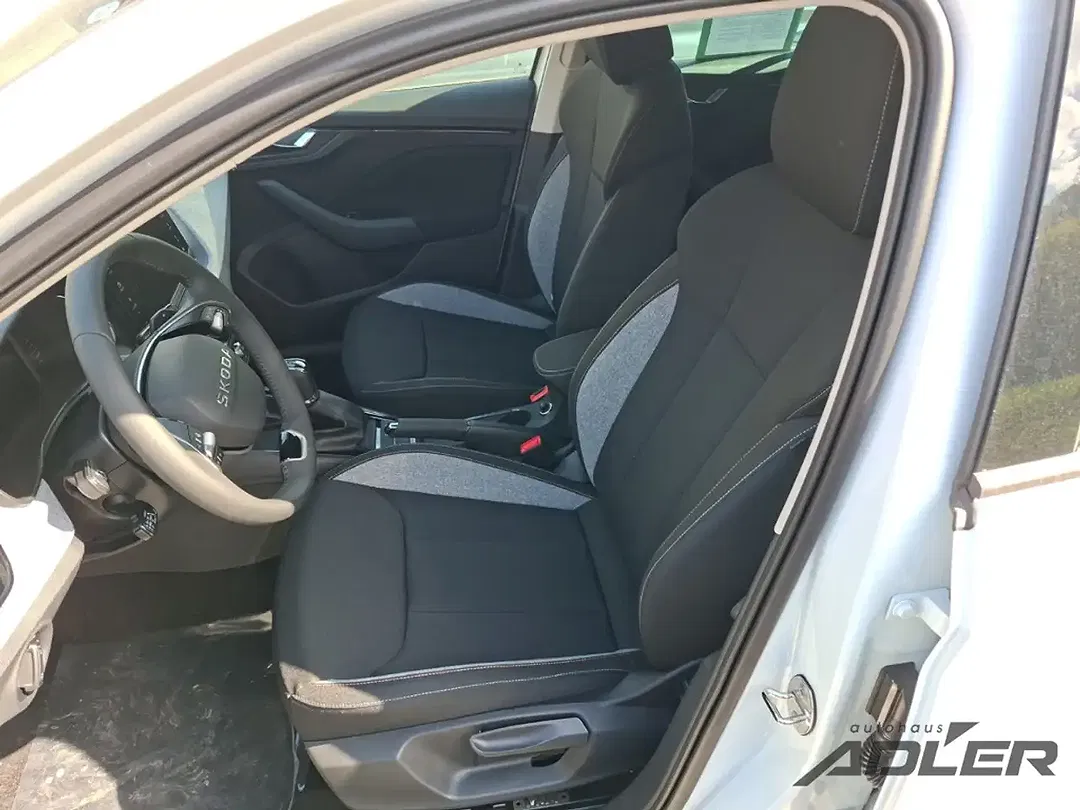 Skoda Scala - Thumbnail 9