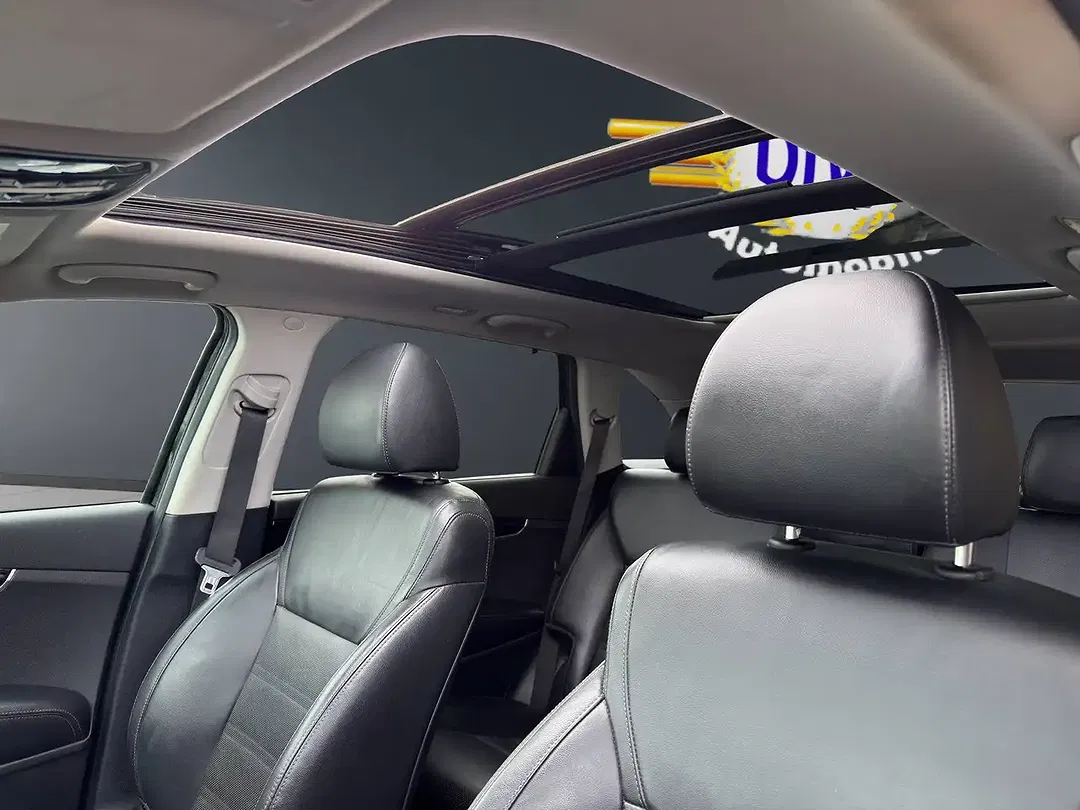 Kia Sorento - Thumbnail 10