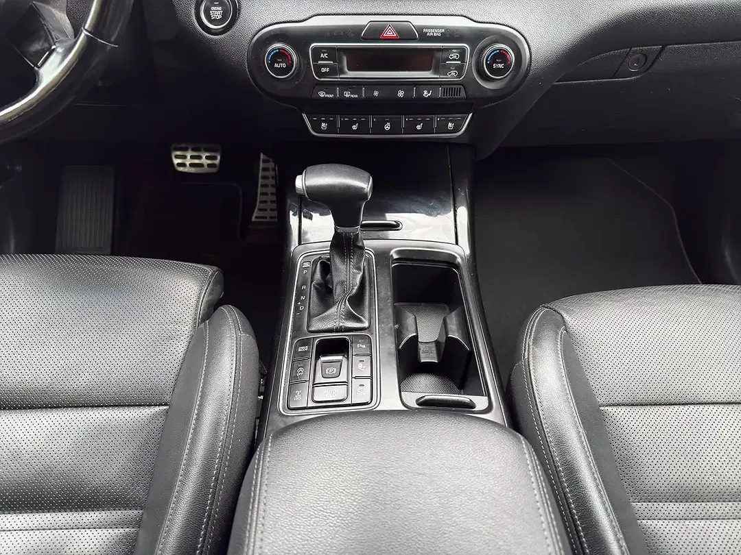 Kia Sorento - Thumbnail 13