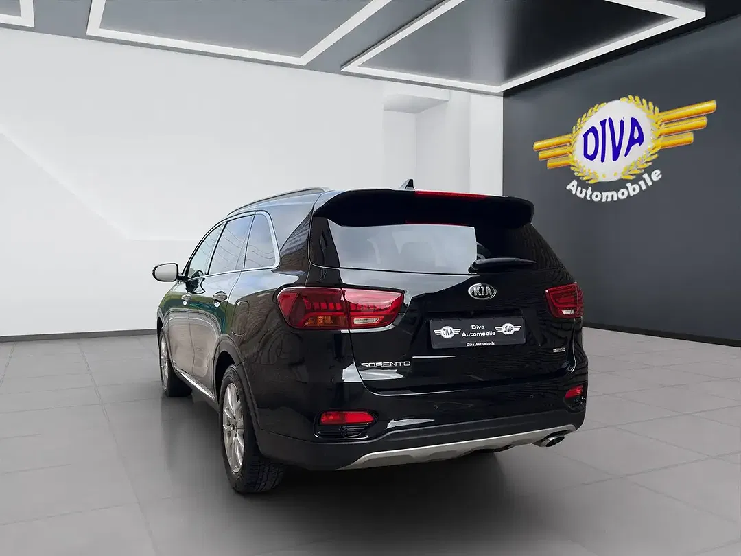 Kia Sorento - Thumbnail 4