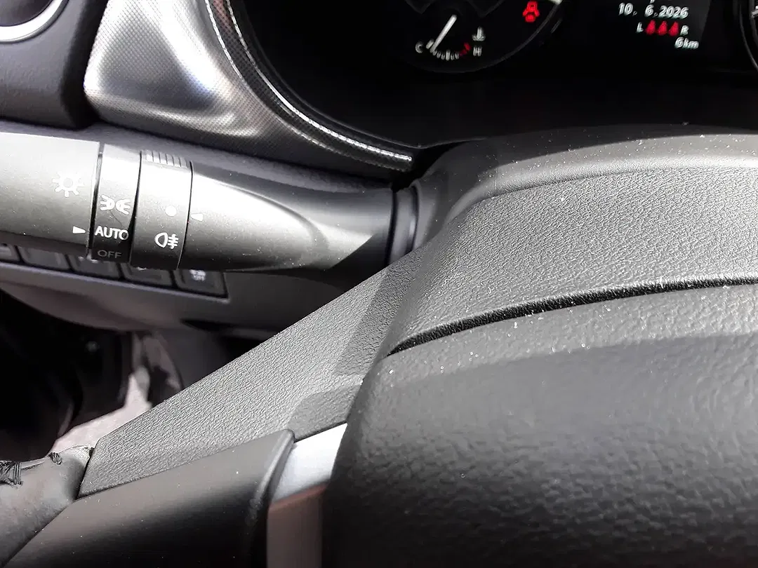 Suzuki Vitara - Thumbnail 14