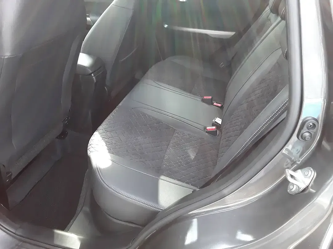 Suzuki Vitara - Thumbnail 7