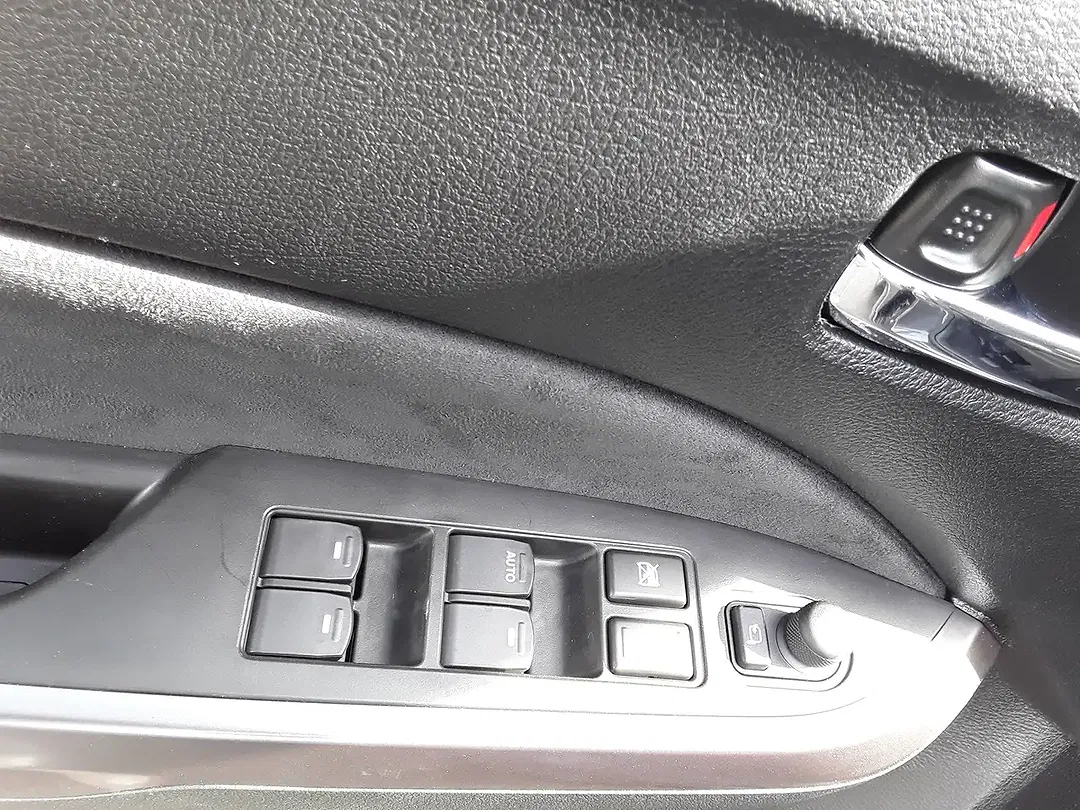 Suzuki Vitara - Thumbnail 9