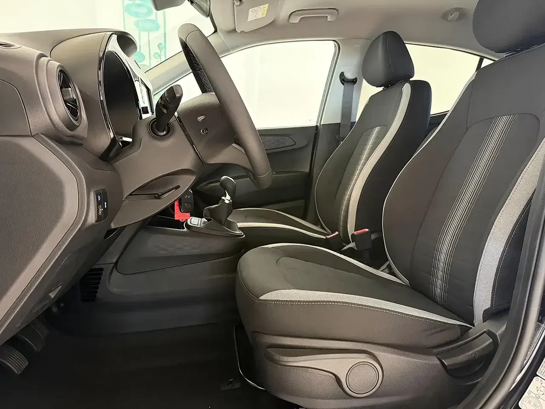 Hyundai i10 - Thumbnail 6