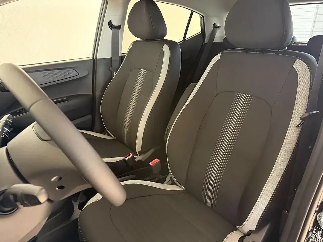 Hyundai i10 - Thumbnail 8