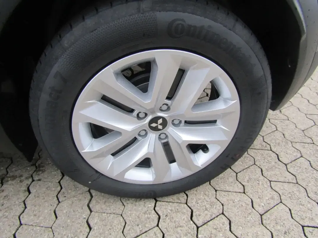Mitsubishi ASX - Thumbnail 14
