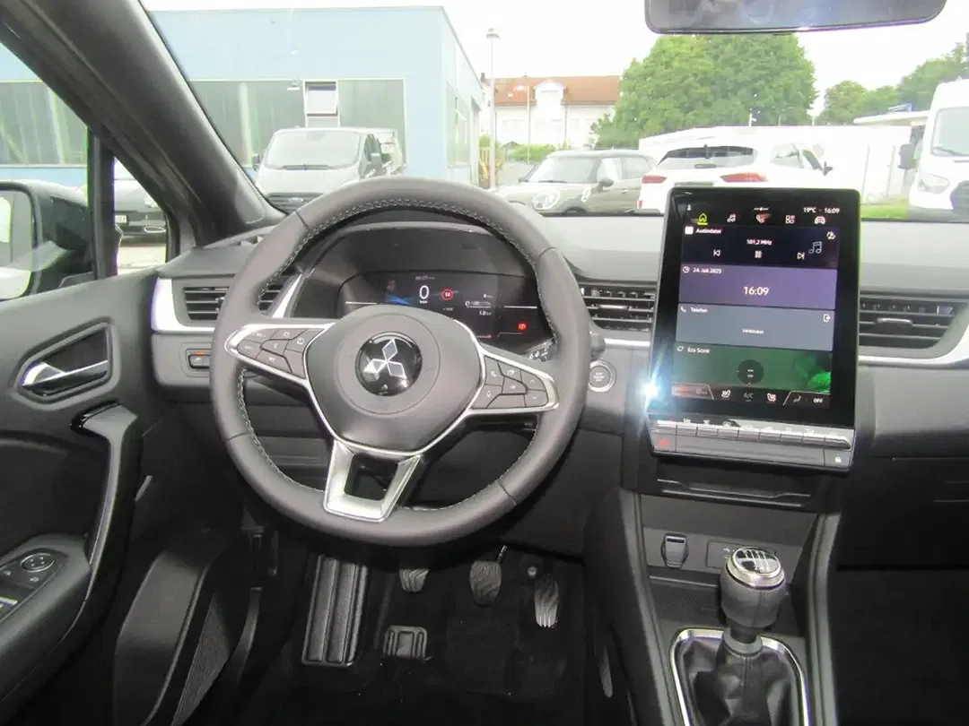Mitsubishi ASX - Thumbnail 8