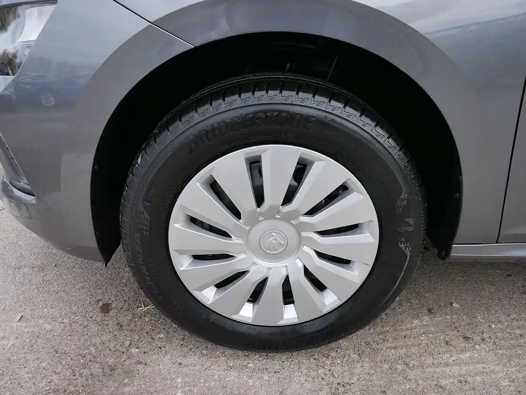 Skoda Kamiq - Thumbnail 6