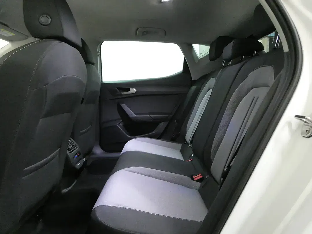SEAT Leon - Thumbnail 11