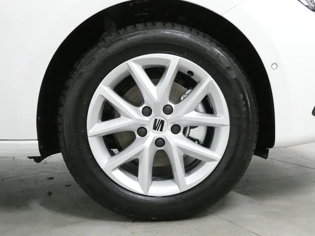 SEAT Leon - Thumbnail 8