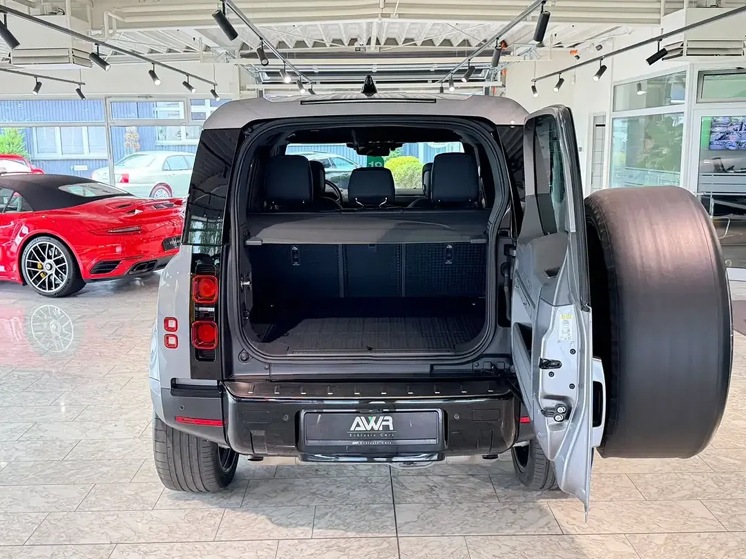Land Rover Defender - Thumbnail 14